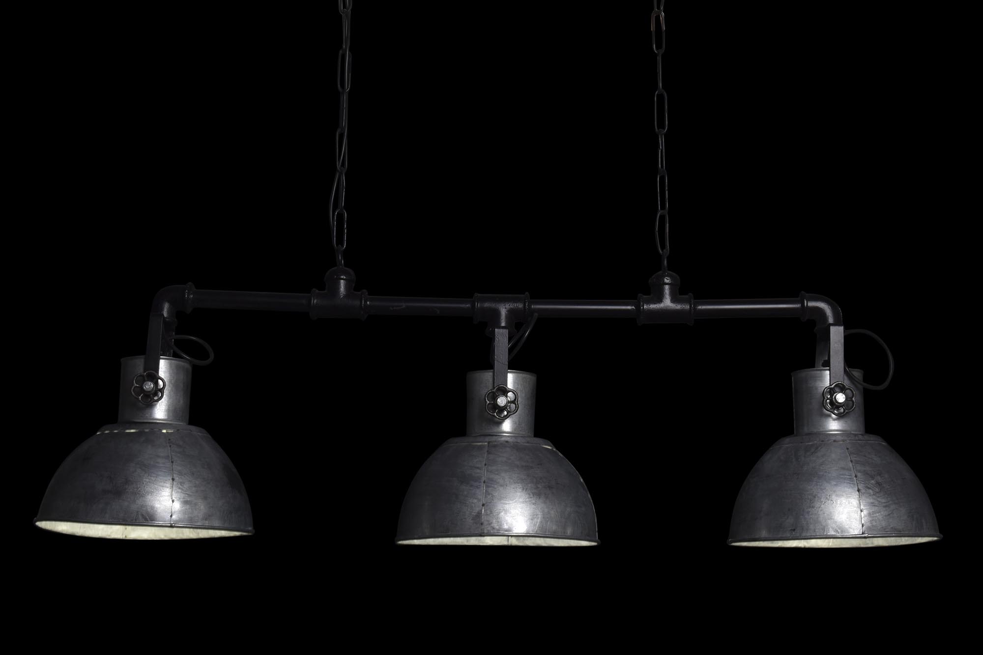 lampara de metal con 3 focos