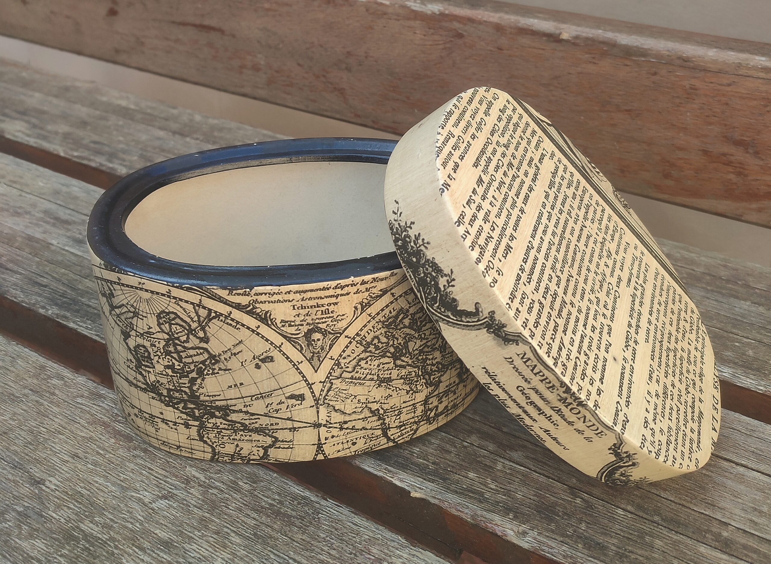 bote ovalado de ceramica