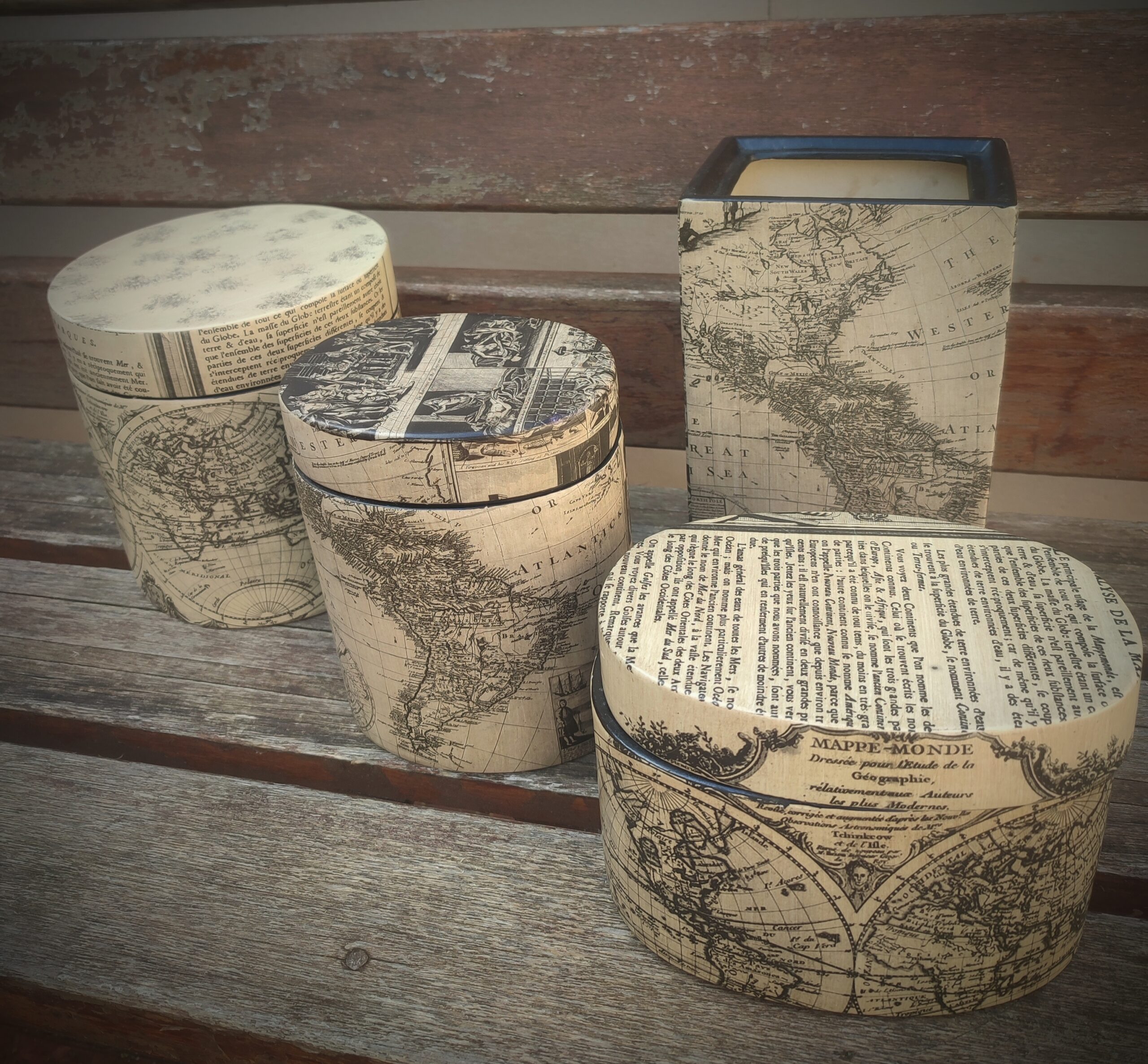 conjunto de botes de mapa mundi